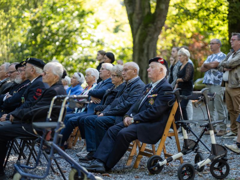 ../public/images/images/fotos/2023/Op Vleugels Der Vrijheid - 24 sept 2023 - 061.jpg